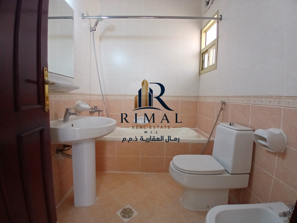 للايجار فيلا داخل مجمع سكني نعيجه - 10
