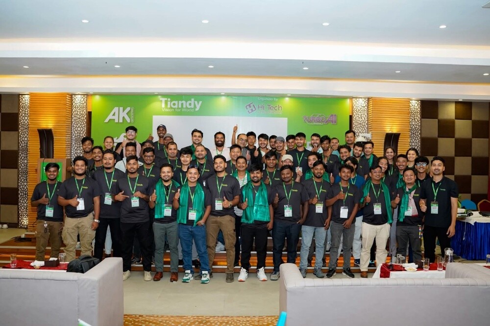 I need Job CCTV technicians and ins - 2