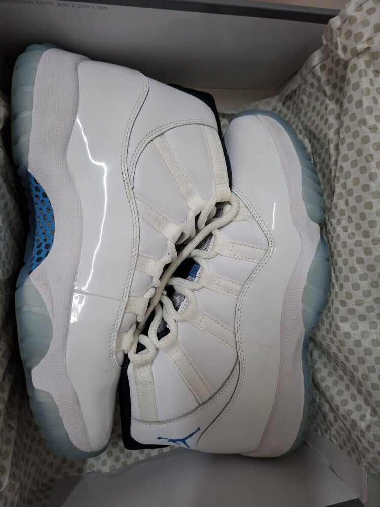 Air Jordan 11 Retro - 1