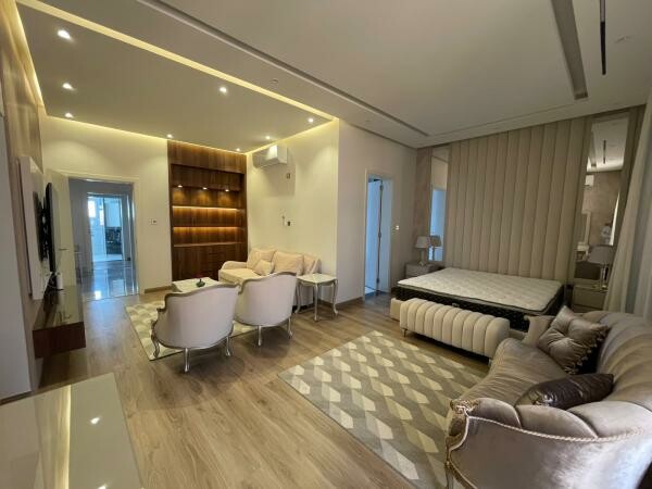 ELEGANT FF 5BR VL | SALE | THUMAMA - 9