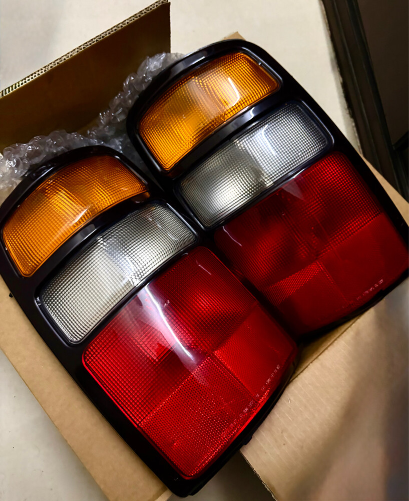 Tahoe/Yukon Tail Lights - 1