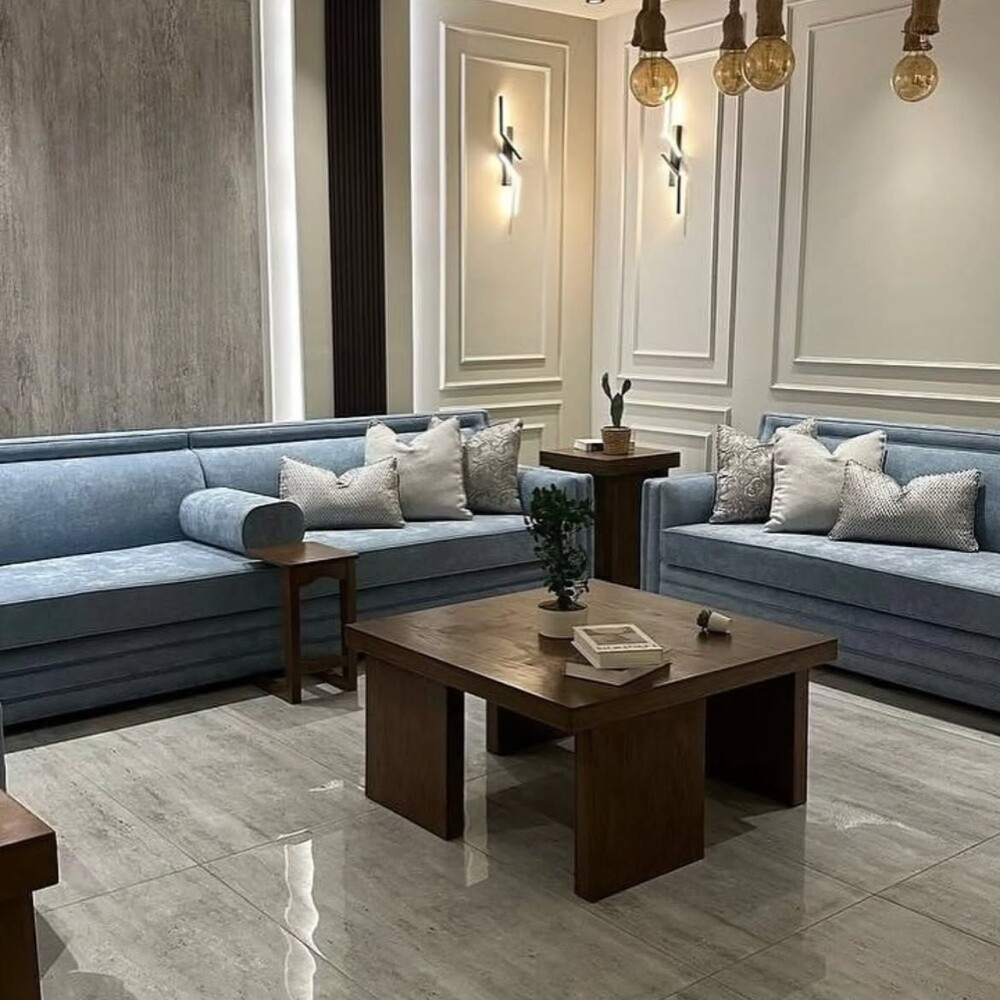 الأريكة والستائر - 10