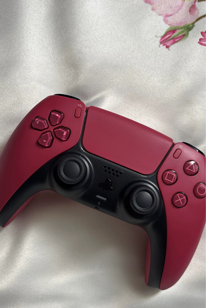 ps5 controller white and red color  - 1