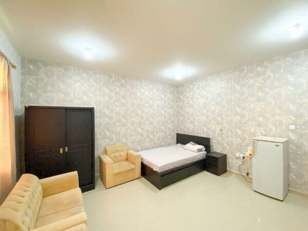 Spacious Studio in Family area - 11
