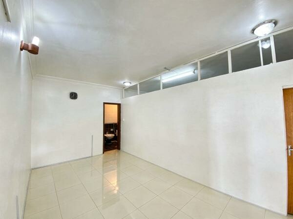 F 1BHK with BALCONY in Family villa - 1