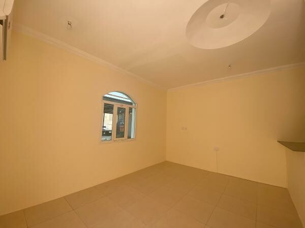 Studio Apartment in family area - 4
