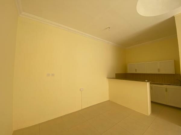 Studio Apartment in family area - 3