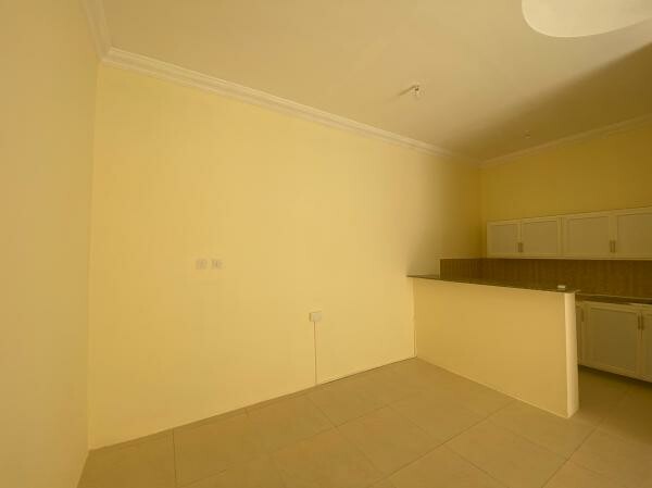 Studio Apartment in family area - 8