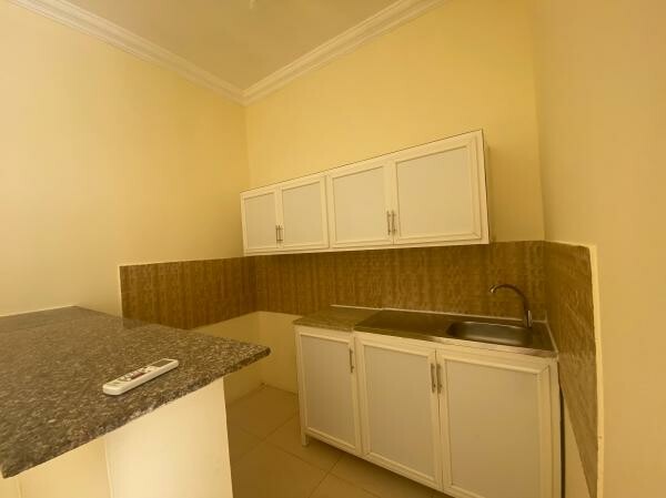 Studio Apartment in family area - 5