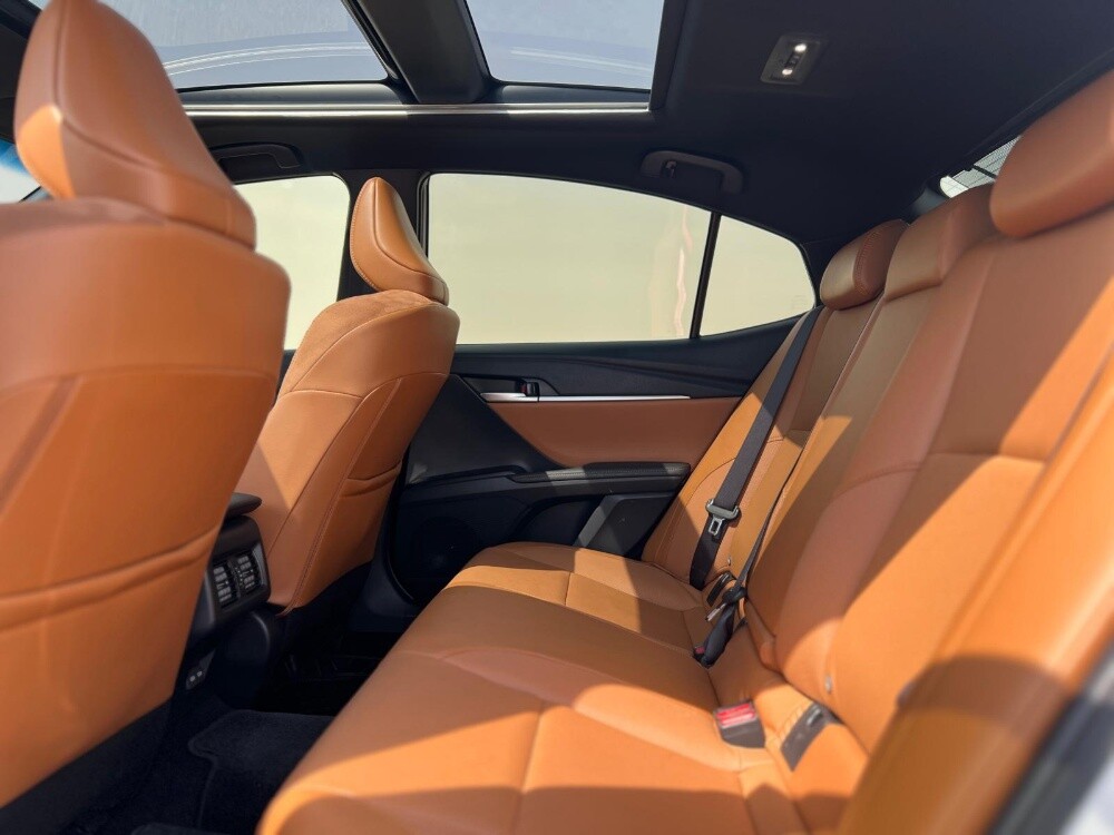 Toyota Camry GLE 2025 - 8