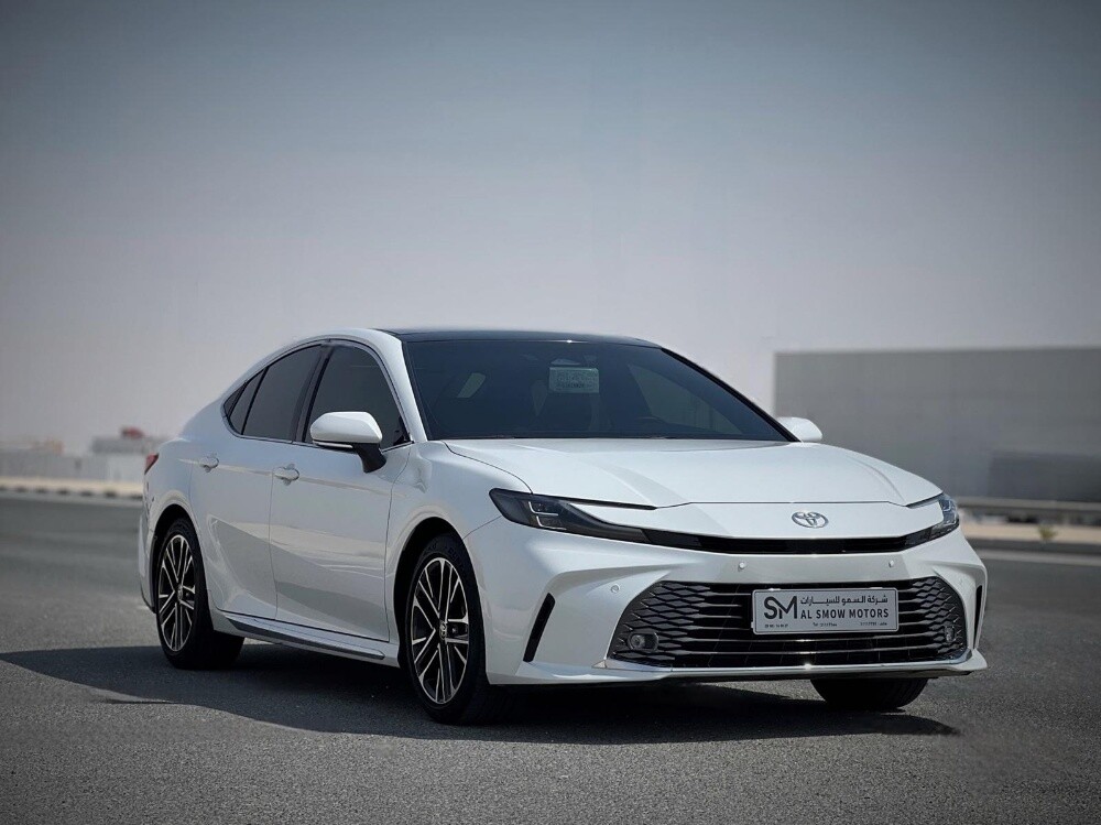 Toyota Camry GLE 2025 - 3