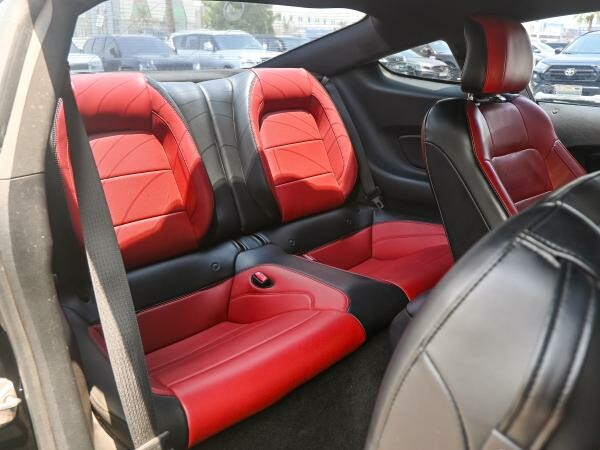 Ford Mustang GT - 9