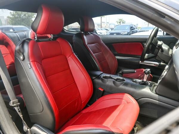 Ford Mustang GT - 7