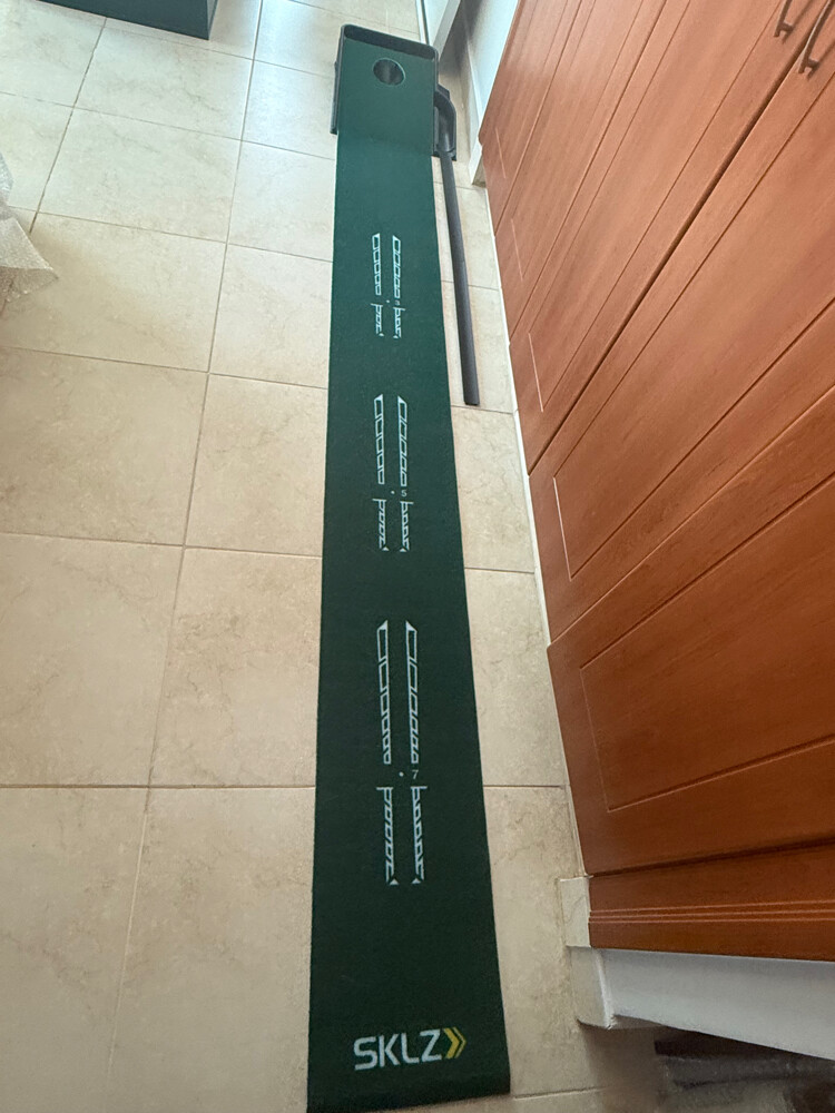 SKLZ Accelerator Pro Putting Mat - 2