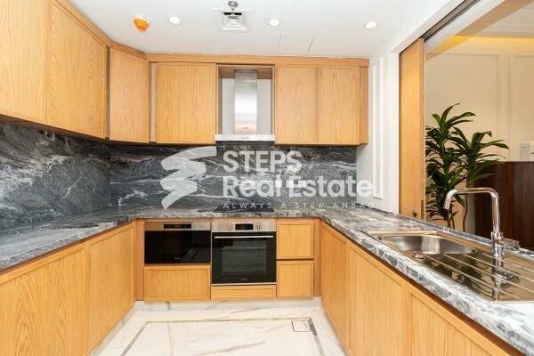 Flat with Sea View in The Pearl - 9