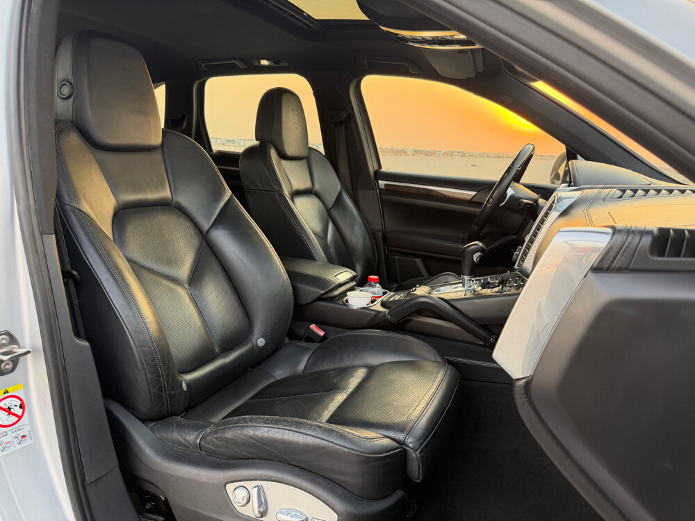 Porsche Cayenne S - 4