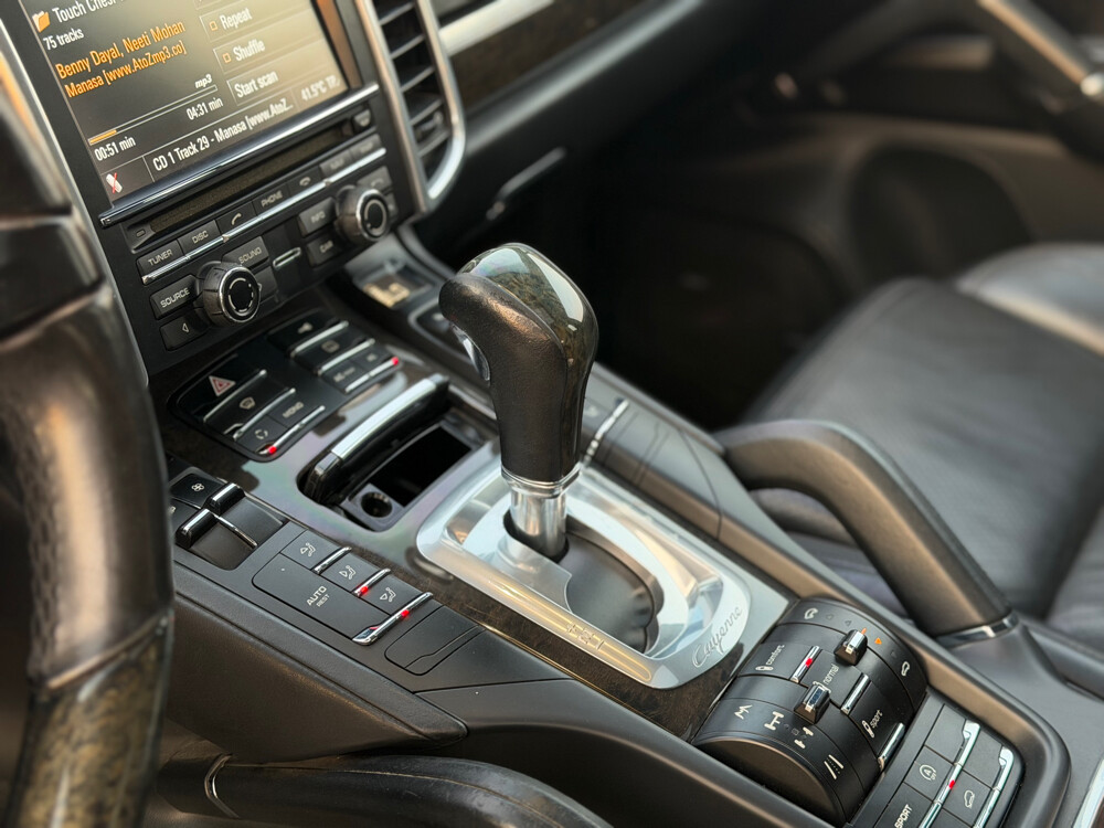 Porsche Cayenne S - 14