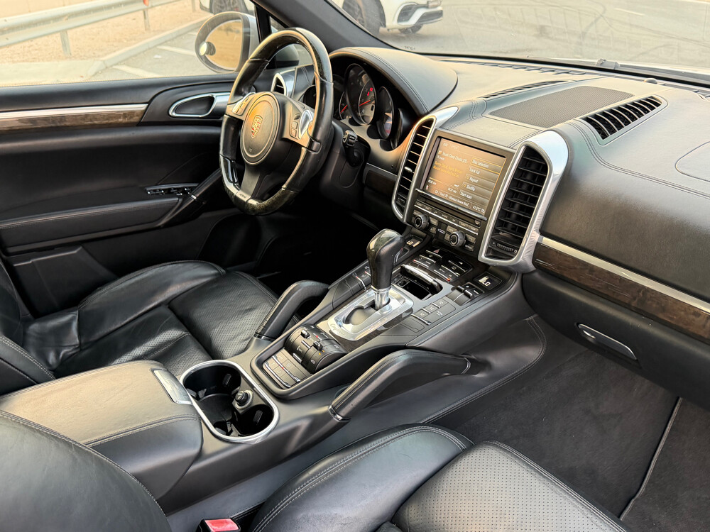 Porsche Cayenne S - 7