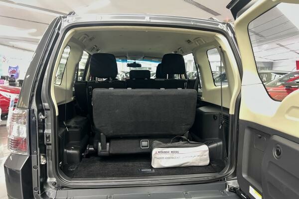 MITSUBISHI PAJERO 3L STD 2022 - 15