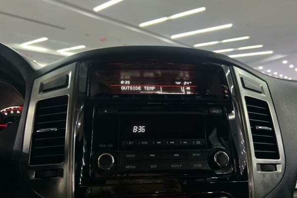 MITSUBISHI PAJERO 3L STD 2022 - 3