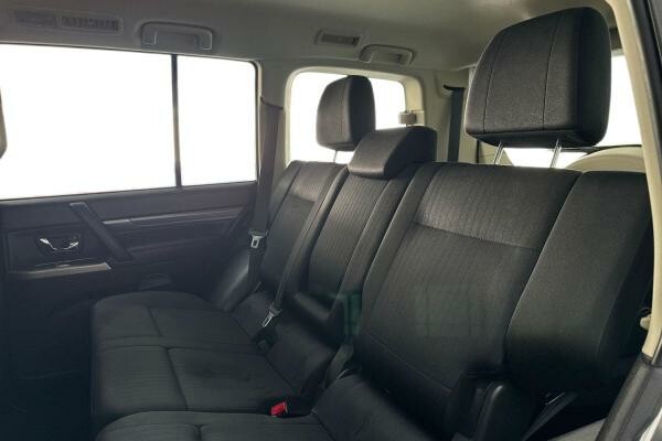 MITSUBISHI PAJERO 3L STD 2022 - 13