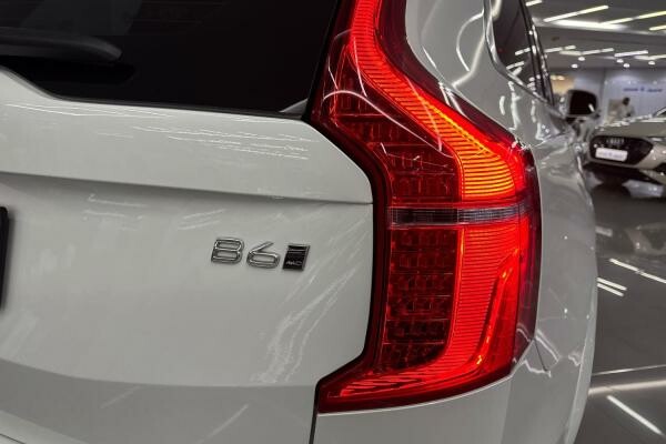VOLVO XC90 B6 ULTIMATE BRIGHT 2.0L - 6
