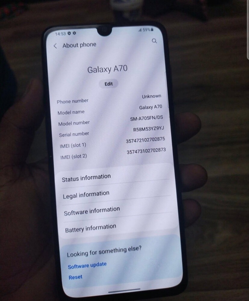 Samsung Galaxy a70 - 5