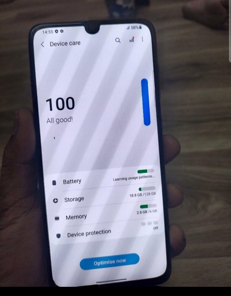 Samsung Galaxy a70 - 1
