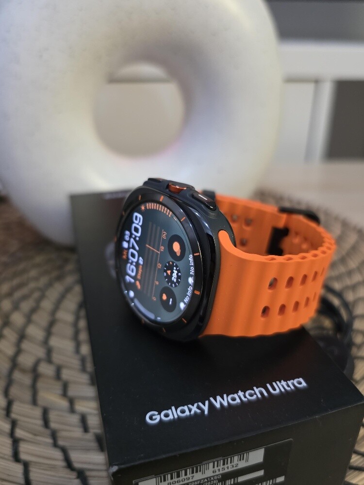 Galaxy Watch Ultra 2025 - 4