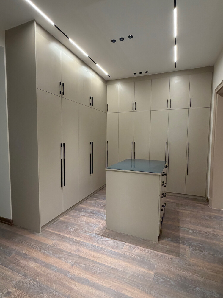 Cabinet - 7