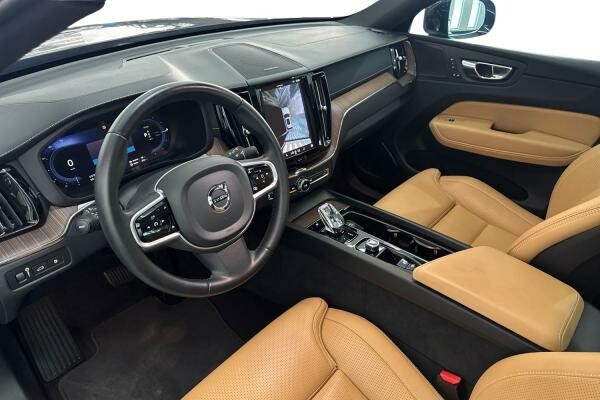 VOLVO XC60 T8 INSCRIPTION 2022 - 9