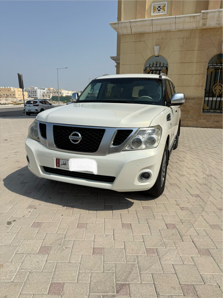 Nissan Patrol LE 2012 dimond editio - 1