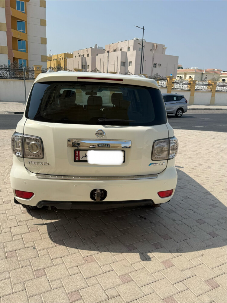 Nissan Patrol LE 2012 dimond editio - 2