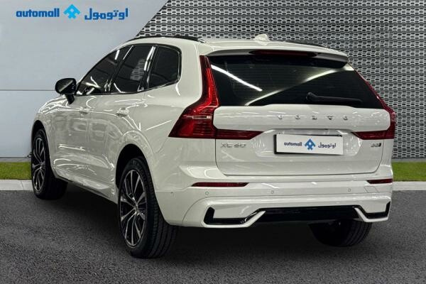 VOLVO XC60 B5 ULTIMATE DARK - 8