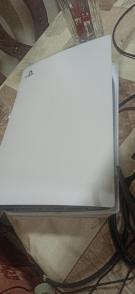 playstation 5 with screen - 2