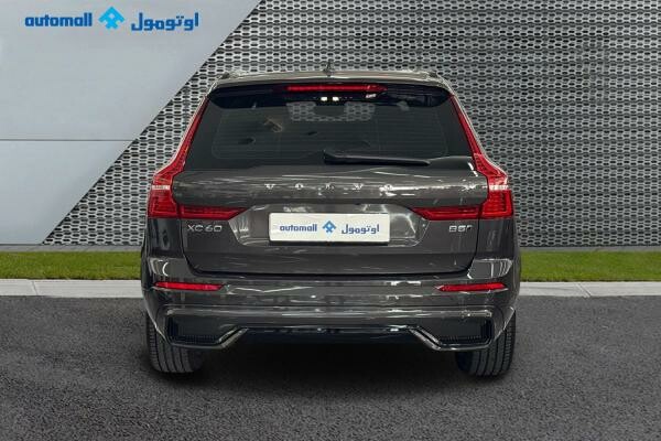 VOLVO XC60  ULTIMATE DARK 16,816 - 12
