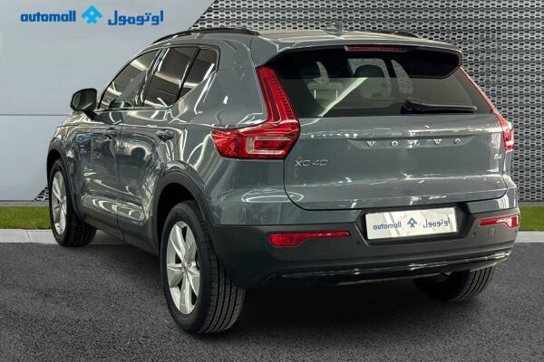 VOLVO XC40 B4 ULTIMATE DARK 64,479 - 8