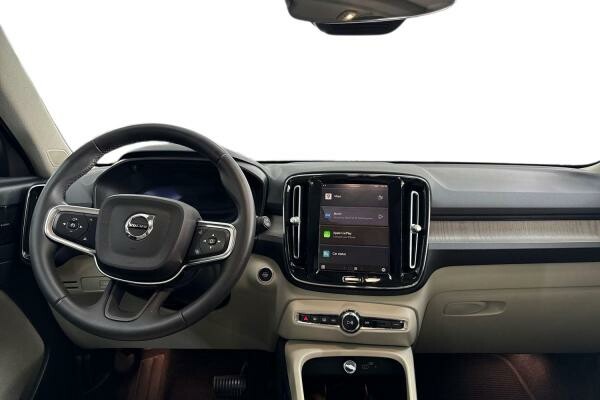 VOLVO XC40 B4 ULTIMATE DARK 64,479 - 15