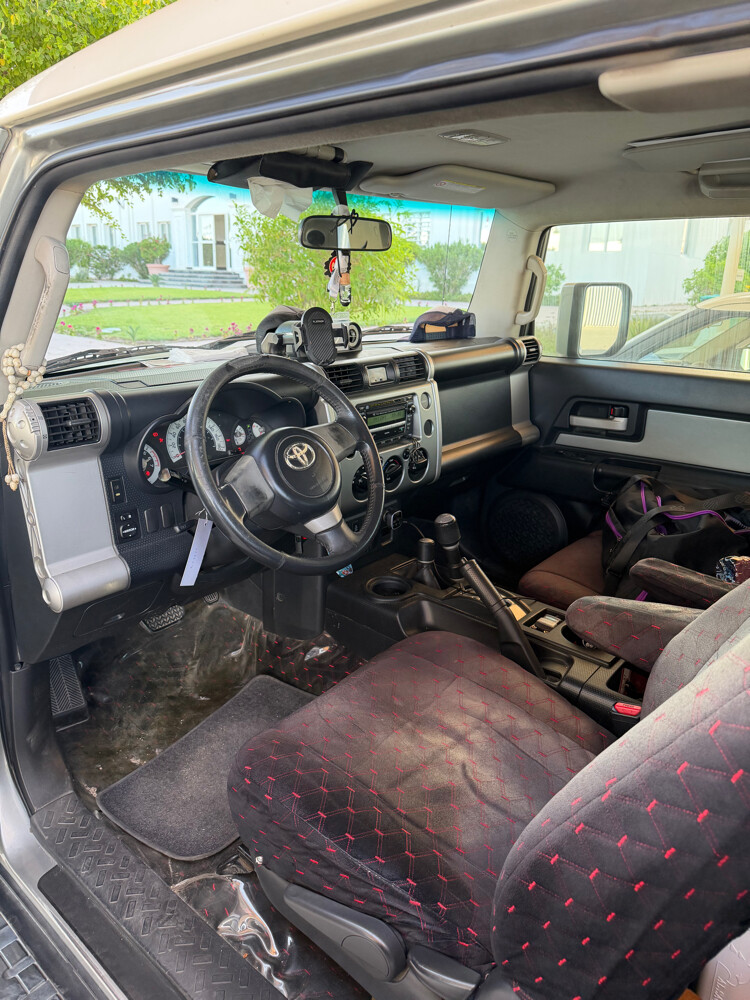 2011 Toyota FJ cruiser - 6