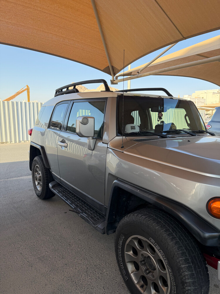 2011 Toyota FJ cruiser - 5