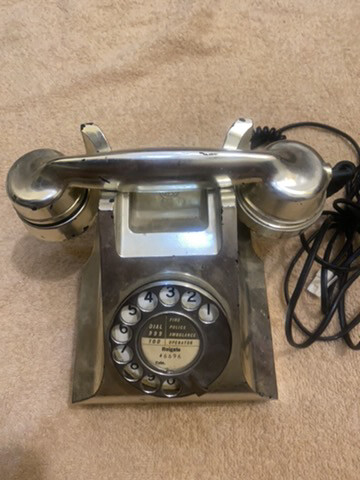 old model 1945 telephone 1 - 4