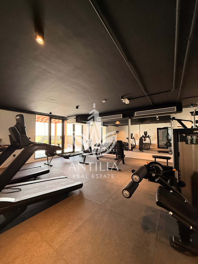 Classic fully furnished 1BHK - 6