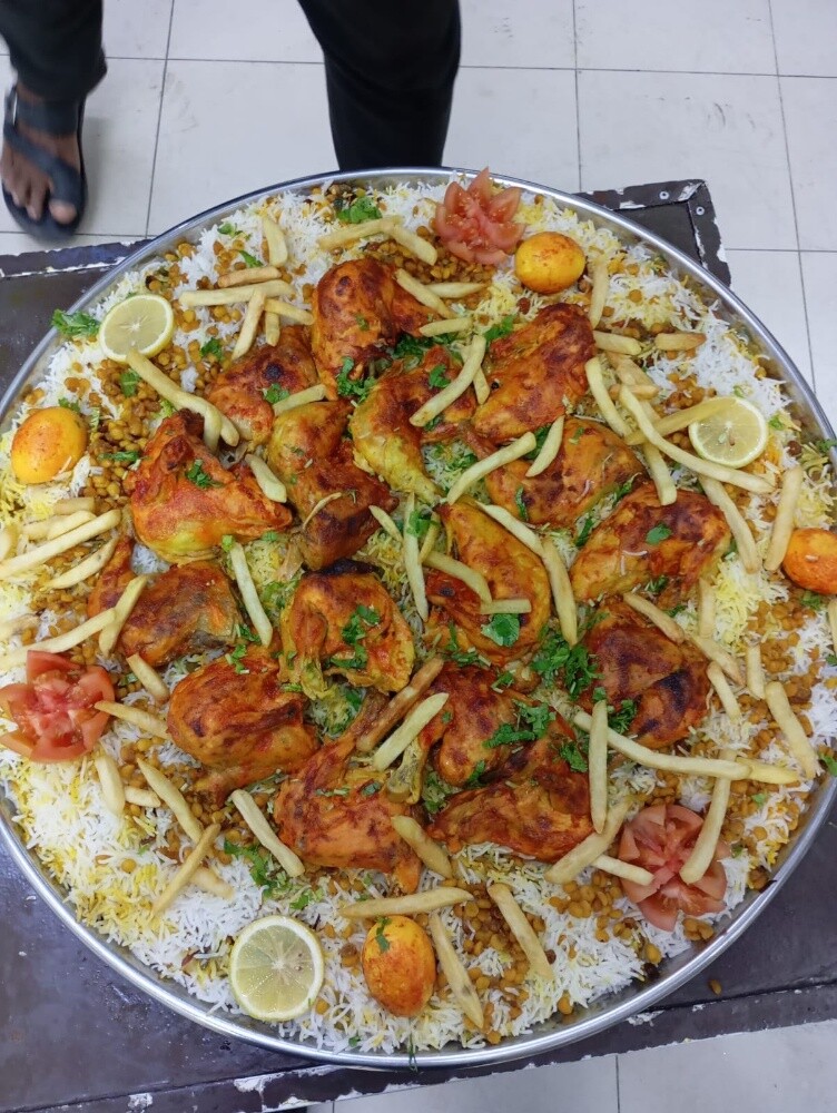 ايجار شهري طباخ ، سائق ،مقهوي - 26