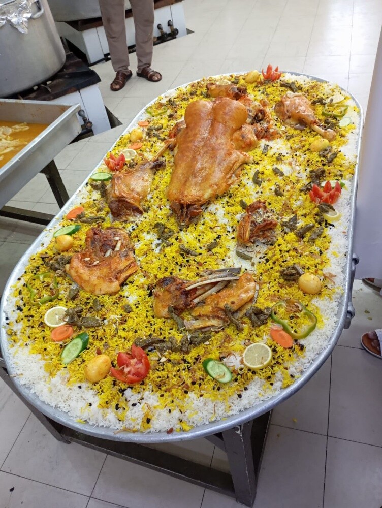 ايجار شهري طباخ ، سائق ،مقهوي - 13