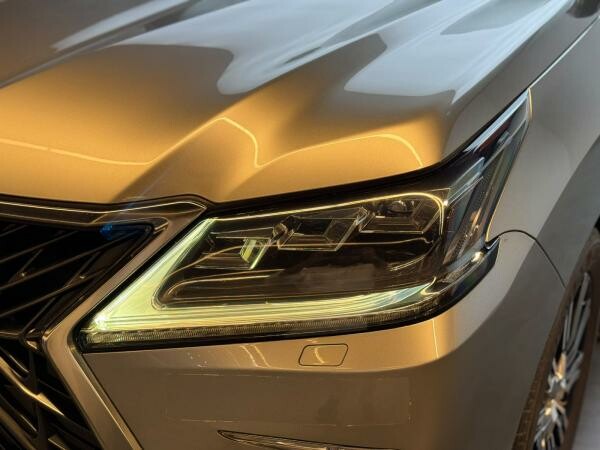 Lexus LX 570 S 2020 - 8
