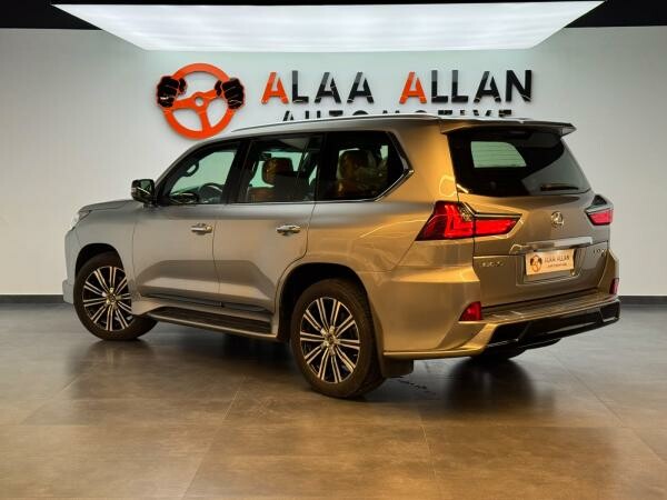 Lexus LX 570 S 2020 - 9