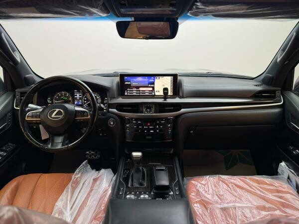 Lexus LX 570 S 2020 - 14
