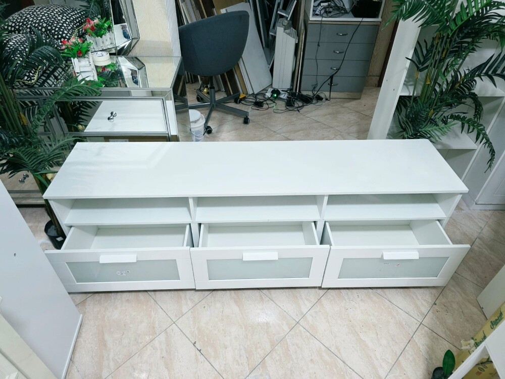 tv table - 4