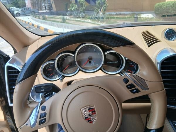 Porshe cayenne - 2