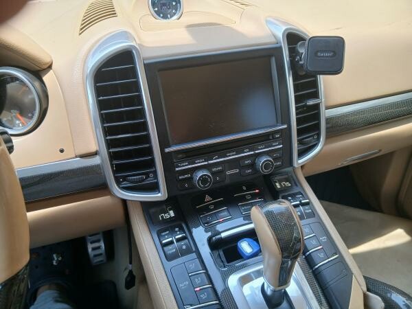 Porshe cayenne - 4